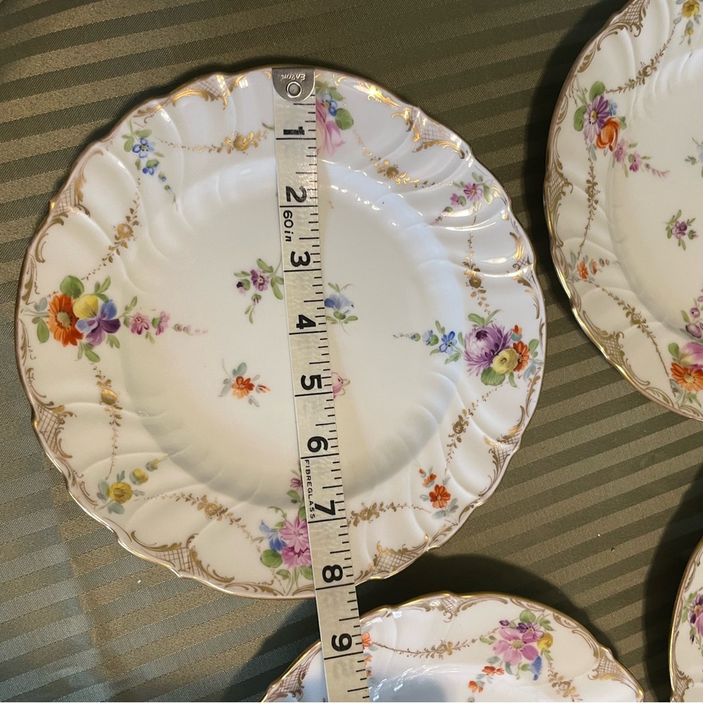 Fine Porcelain Floral Dinner Plates in White with Multicolor Accents - Picture 3 of 11